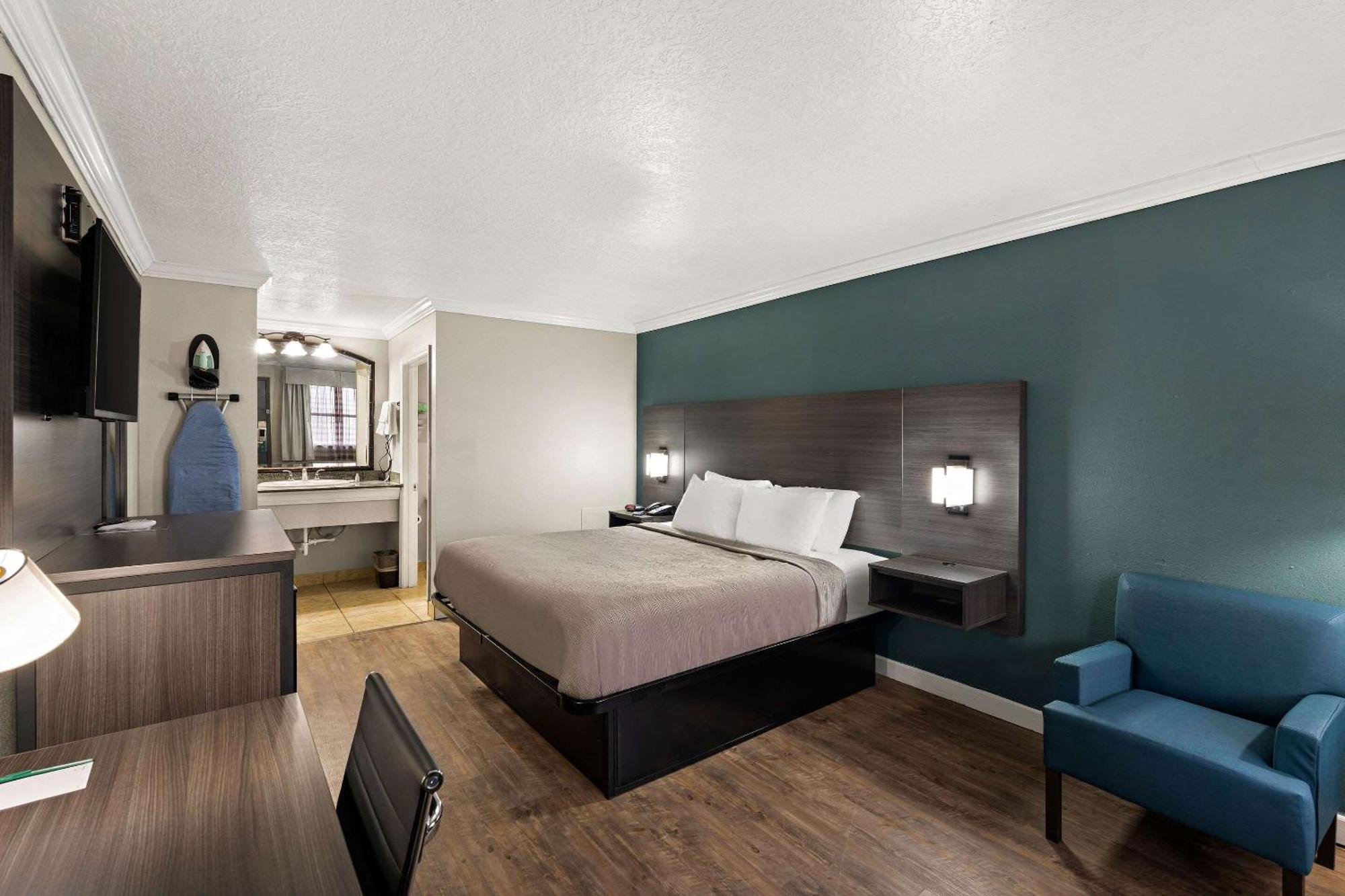 Quality Inn Оушен-Спрингс Экстерьер фото