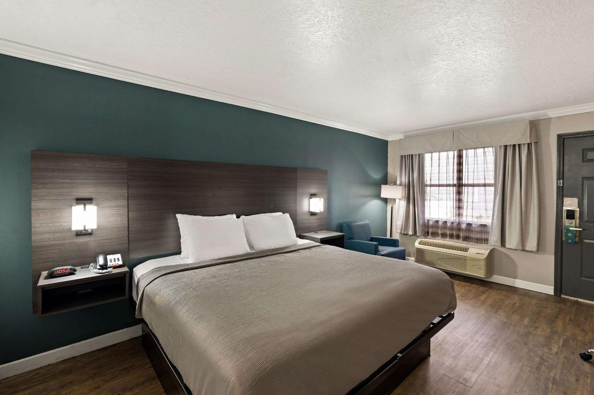 Quality Inn Оушен-Спрингс Экстерьер фото
