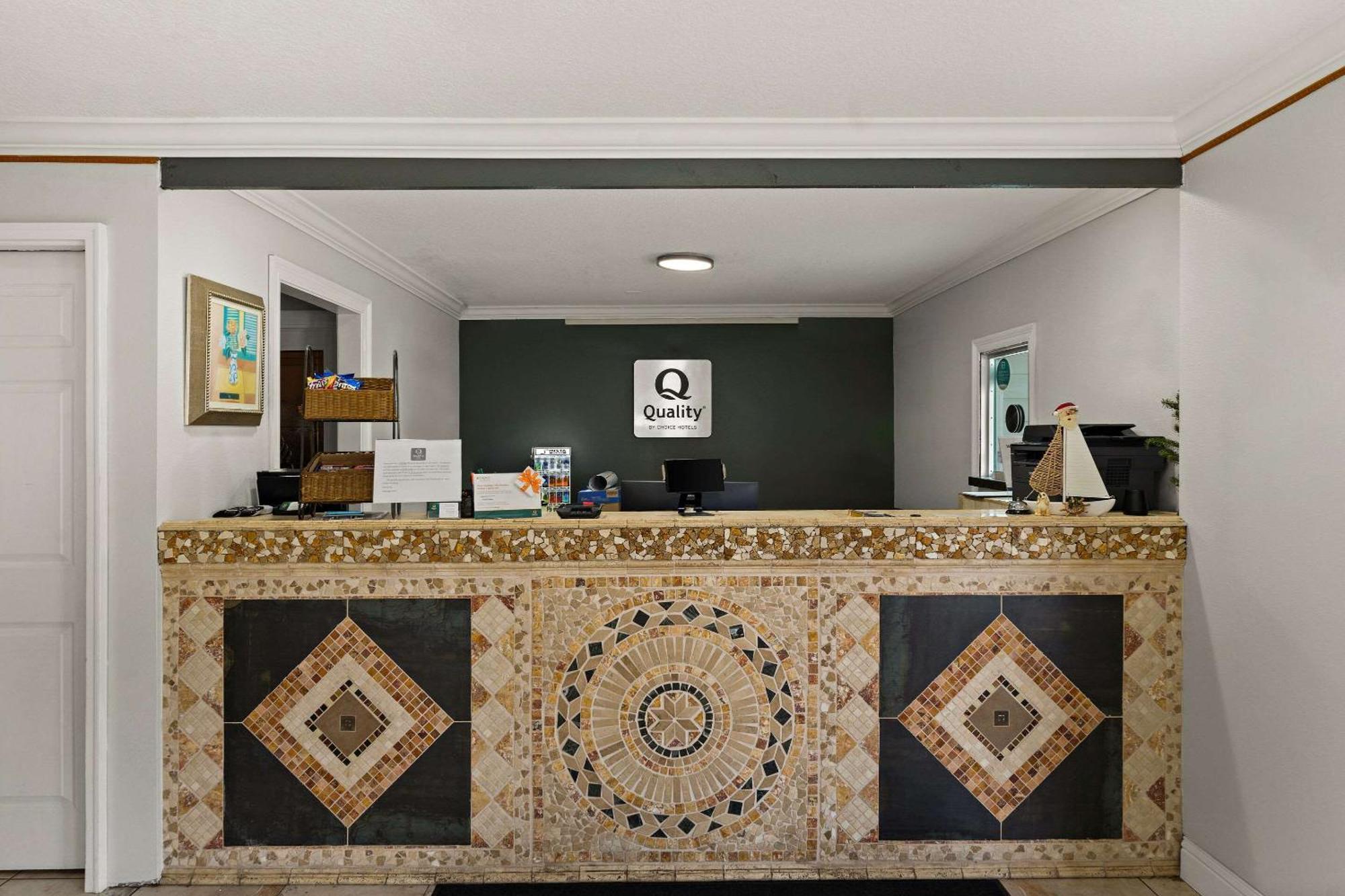 Quality Inn Оушен-Спрингс Экстерьер фото