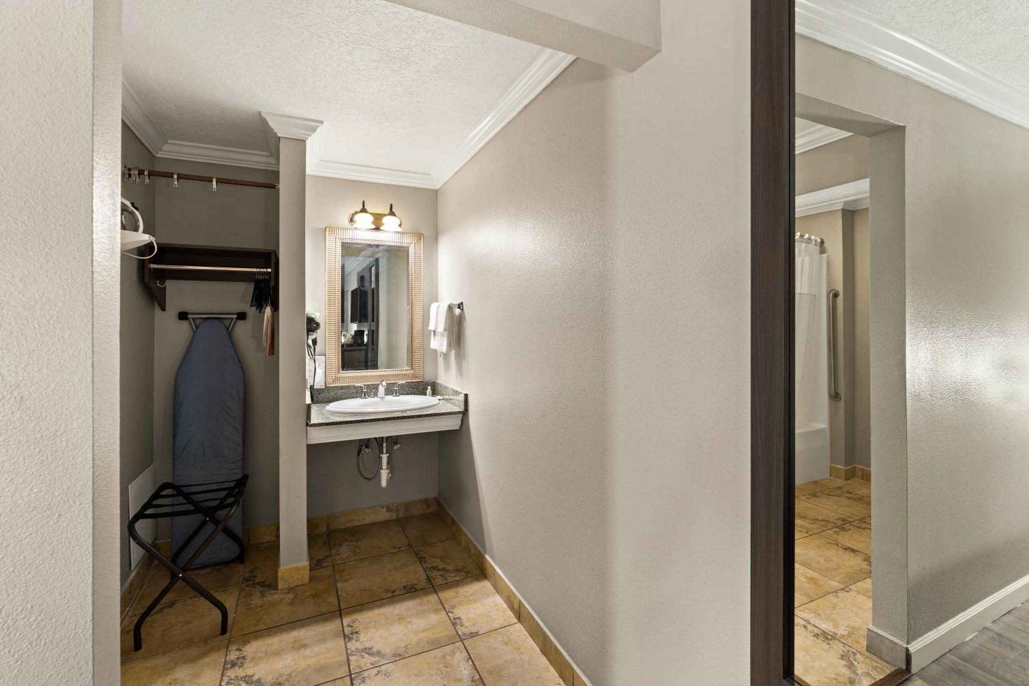 Quality Inn Оушен-Спрингс Экстерьер фото
